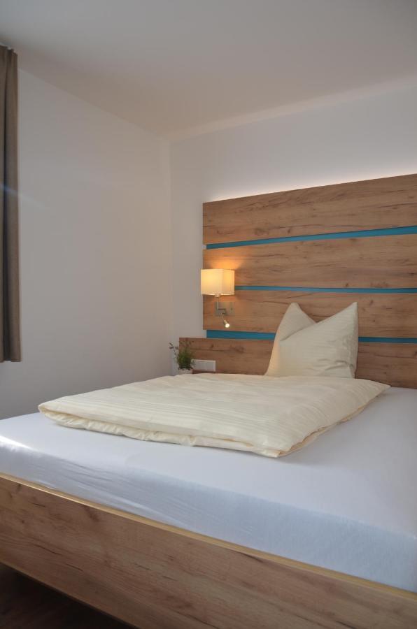 Platzwirt Hotel Unterschneidheim Ngoại thất bức ảnh